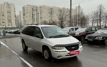 Chrysler Town & Country III, 1998 год, 420 000 рублей, 1 фотография