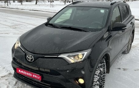 Toyota RAV4, 2016 год, 2 200 000 рублей, 3 фотография