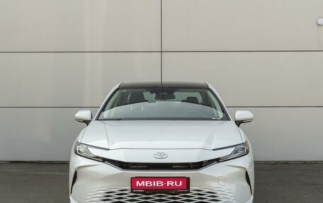 Toyota Camry, 2024 год, 4 500 000 рублей, 3 фотография