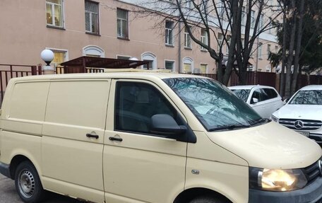 Volkswagen Transporter T5 рестайлинг, 2011 год, 900 000 рублей, 2 фотография