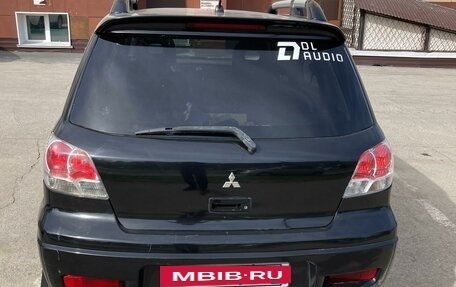 Mitsubishi Outlander III рестайлинг 3, 2003 год, 585 000 рублей, 4 фотография