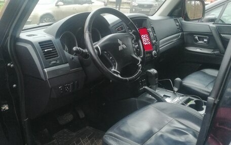 Mitsubishi Pajero IV, 2011 год, 2 150 000 рублей, 4 фотография