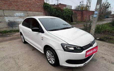 Volkswagen Polo VI (EU Market), 2013 год, 710 000 рублей, 2 фотография