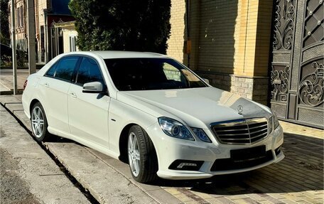 Mercedes-Benz E-Класс, 2011 год, 1 580 000 рублей, 2 фотография