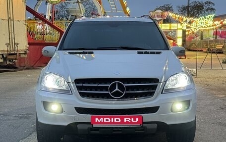 Mercedes-Benz M-Класс, 2005 год, 1 550 000 рублей, 2 фотография