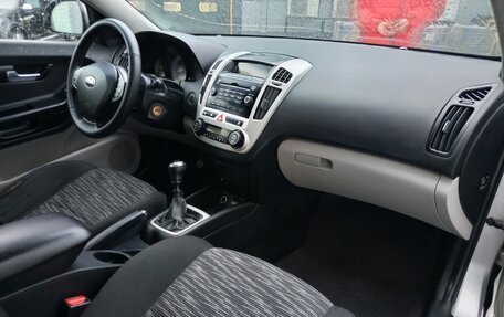 KIA cee'd I рестайлинг, 2009 год, 439 000 рублей, 9 фотография