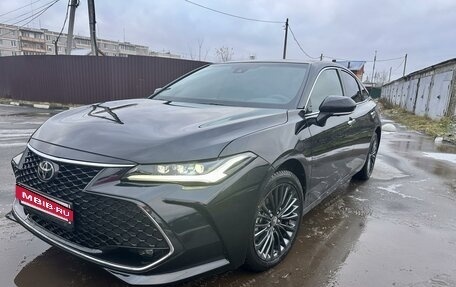 Toyota Avalon, 2022 год, 4 860 000 рублей, 2 фотография