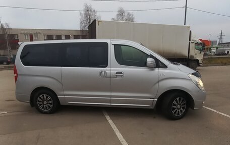 Hyundai Grand Starex Grand Starex I рестайлинг 2, 2008 год, 1 299 000 рублей, 4 фотография