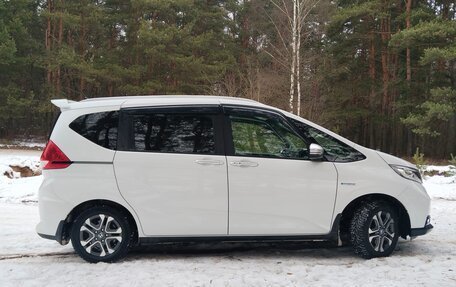 Honda Freed II, 2019 год, 1 980 000 рублей, 10 фотография