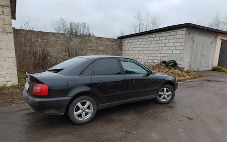 Audi A4, 1997 год, 300 000 рублей, 2 фотография