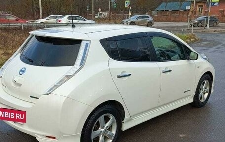 Nissan Leaf I, 2015 год, 1 230 000 рублей, 4 фотография