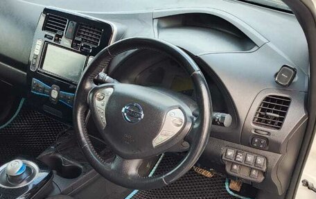 Nissan Leaf I, 2015 год, 1 230 000 рублей, 21 фотография