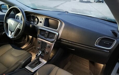 Volvo V40 Cross Country I, 2014 год, 1 080 700 рублей, 13 фотография