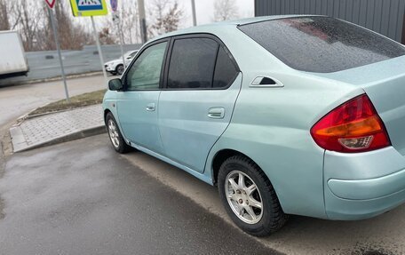 Toyota Prius IV XW50, 1998 год, 340 000 рублей, 4 фотография