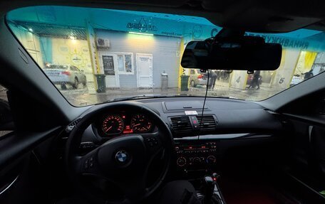 BMW 1 серия, 2010 год, 900 000 рублей, 9 фотография