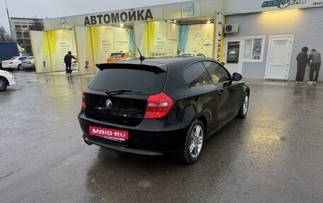 BMW 1 серия, 2010 год, 900 000 рублей, 3 фотография