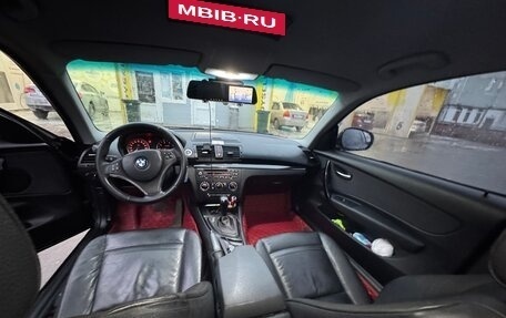 BMW 1 серия, 2010 год, 900 000 рублей, 6 фотография