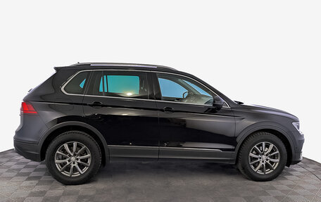 Volkswagen Tiguan II, 2018 год, 2 740 000 рублей, 4 фотография