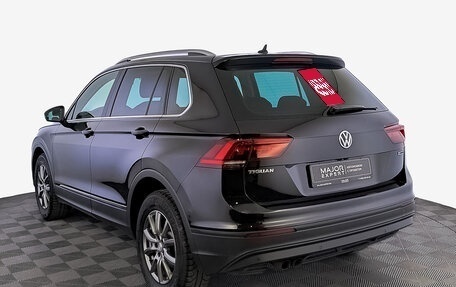 Volkswagen Tiguan II, 2018 год, 2 740 000 рублей, 7 фотография