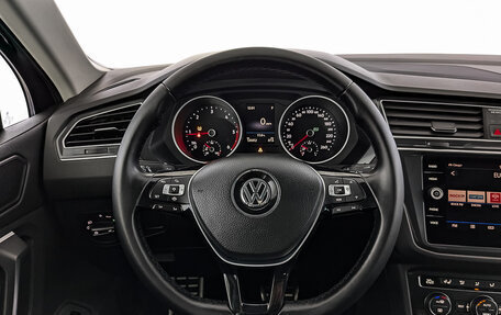 Volkswagen Tiguan II, 2018 год, 2 740 000 рублей, 22 фотография