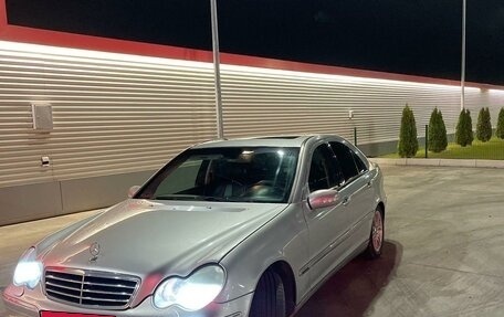 Mercedes-Benz C-Класс, 2002 год, 570 000 рублей, 2 фотография