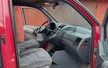 Mercedes-Benz Vito, 2001 год, 800 000 рублей, 8 фотография