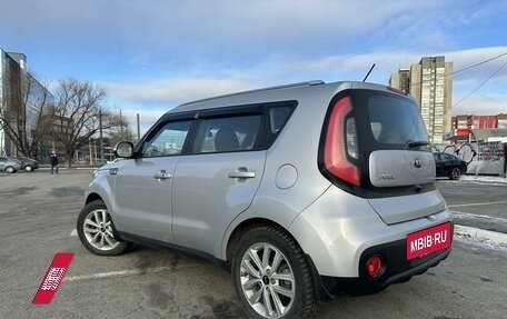 KIA Soul II рестайлинг, 2018 год, 1 857 000 рублей, 4 фотография