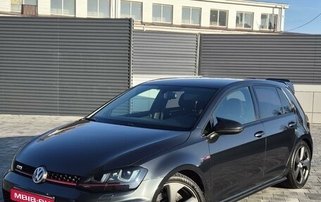 Volkswagen Golf GTI VII, 2014 год, 2 570 000 рублей, 1 фотография