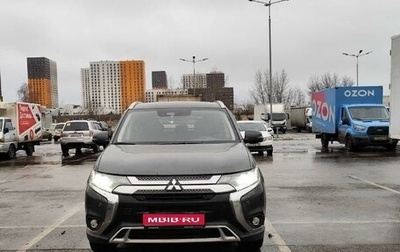 Mitsubishi Outlander III рестайлинг 3, 2019 год, 3 600 000 рублей, 1 фотография