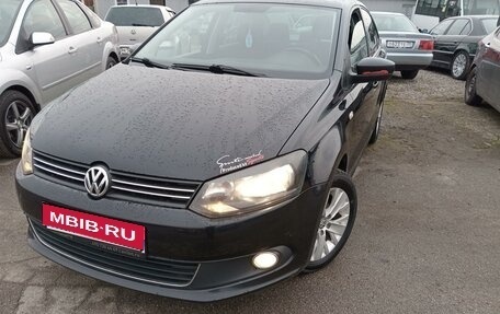 Volkswagen Polo VI (EU Market), 2014 год, 1 059 000 рублей, 1 фотография