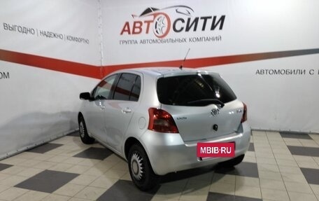 Toyota Yaris III рестайлинг, 2007 год, 665 000 рублей, 5 фотография