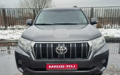 Toyota Land Cruiser Prado 150 рестайлинг 2, 2019 год, 5 100 000 рублей, 2 фотография