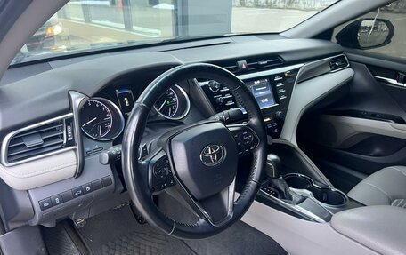 Toyota Camry, 2018 год, 2 790 000 рублей, 8 фотография