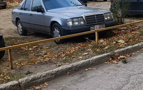 Mercedes-Benz E-Класс, 1992 год, 430 000 рублей, 12 фотография