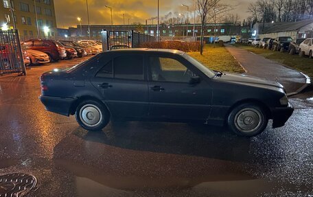 Mercedes-Benz C-Класс, 1998 год, 200 000 рублей, 2 фотография