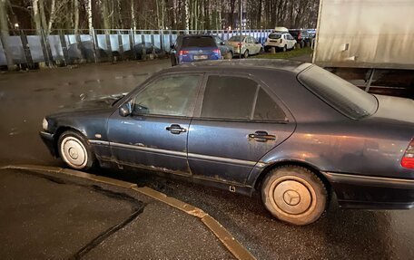 Mercedes-Benz C-Класс, 1998 год, 200 000 рублей, 3 фотография