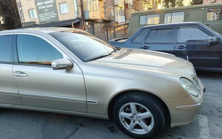 Mercedes-Benz E-Класс, 2002 год, 840 000 рублей, 2 фотография