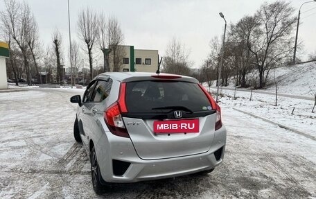 Honda Fit III, 2017 год, 1 190 000 рублей, 6 фотография