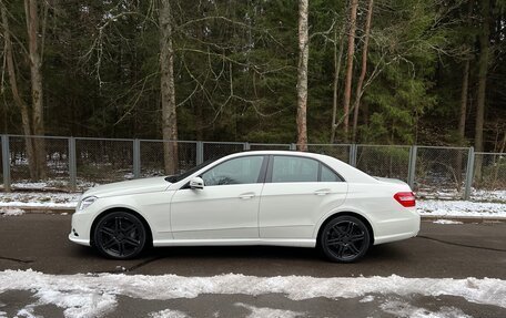 Mercedes-Benz E-Класс, 2010 год, 2 200 000 рублей, 3 фотография