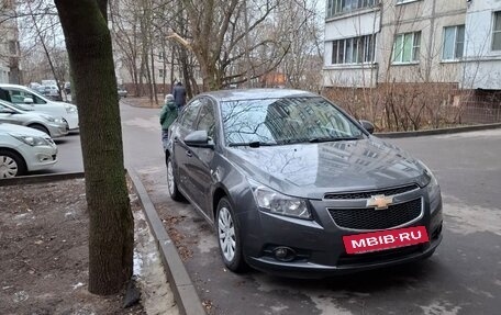 Chevrolet Cruze II, 2011 год, 600 000 рублей, 6 фотография