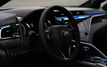 Toyota Camry, 2019 год, 3 200 000 рублей, 8 фотография