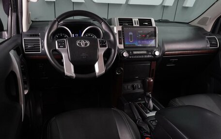 Toyota Land Cruiser Prado 150 рестайлинг 2, 2016 год, 3 499 000 рублей, 6 фотография