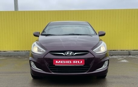 Hyundai Solaris II рестайлинг, 2013 год, 860 000 рублей, 3 фотография