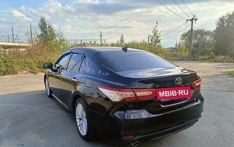 Toyota Camry, 2018 год, 2 500 000 рублей, 5 фотография