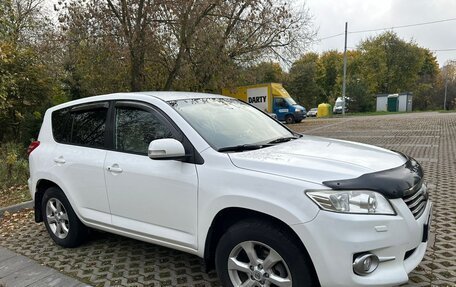 Toyota RAV4, 2010 год, 1 650 000 рублей, 2 фотография