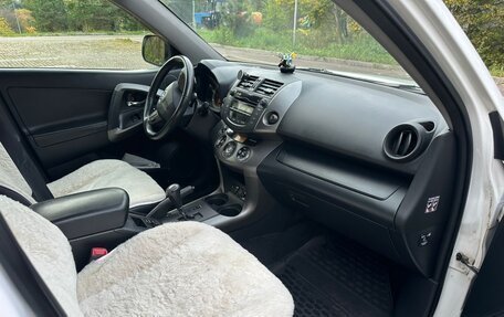 Toyota RAV4, 2010 год, 1 650 000 рублей, 6 фотография