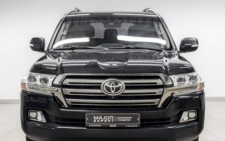 Toyota Land Cruiser 200, 2016 год, 6 900 000 рублей, 2 фотография