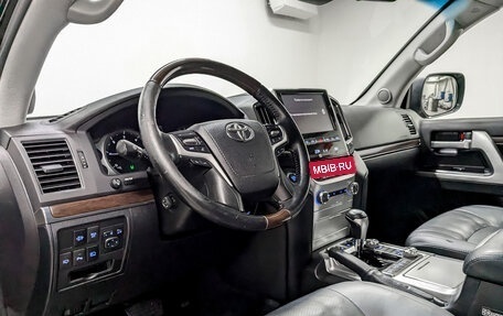 Toyota Land Cruiser 200, 2016 год, 6 900 000 рублей, 16 фотография