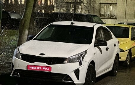 KIA Rio IV, 2018 год, 960 000 рублей, 1 фотография