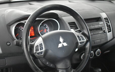 Mitsubishi Outlander III рестайлинг 3, 2007 год, 829 000 рублей, 9 фотография